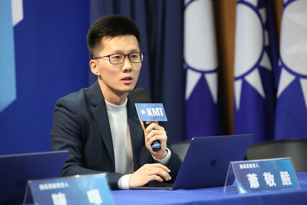 諷郭輸不起又曝柯私會藍營小雞　蕭敬嚴疑失言閃辭國民黨發言人