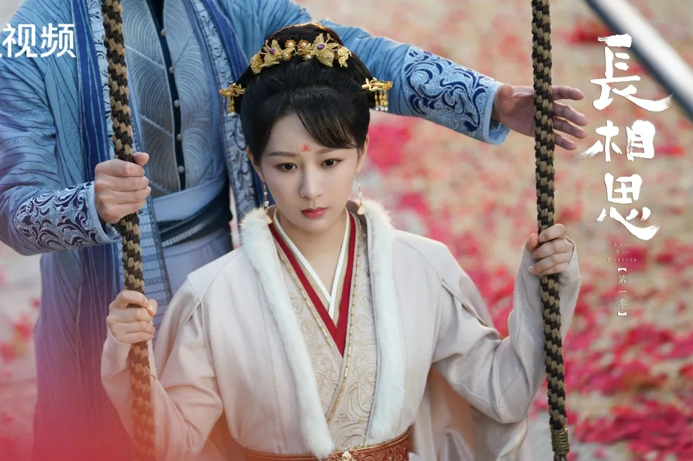 楊紫《長相思》爆紅帶旺鄧為、檀健次　她被酸「不夠漂亮」高EQ回應獲好評