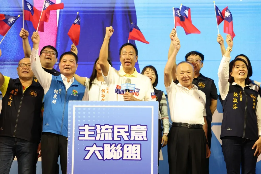徐耀昌挺郭台銘喊「下架國民黨」挨轟　考紀會說話了