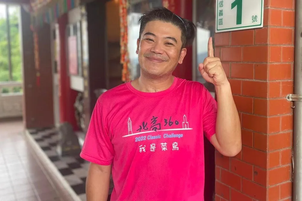 藝人馬國畢酒駕遭逮　頻鞠躬致歉「犯了一個非常低級的錯誤」