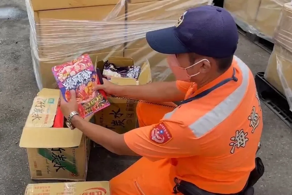 這麼好吃？中國製螺獅粉再闖關　走私49.41公斤遭海巡查獲