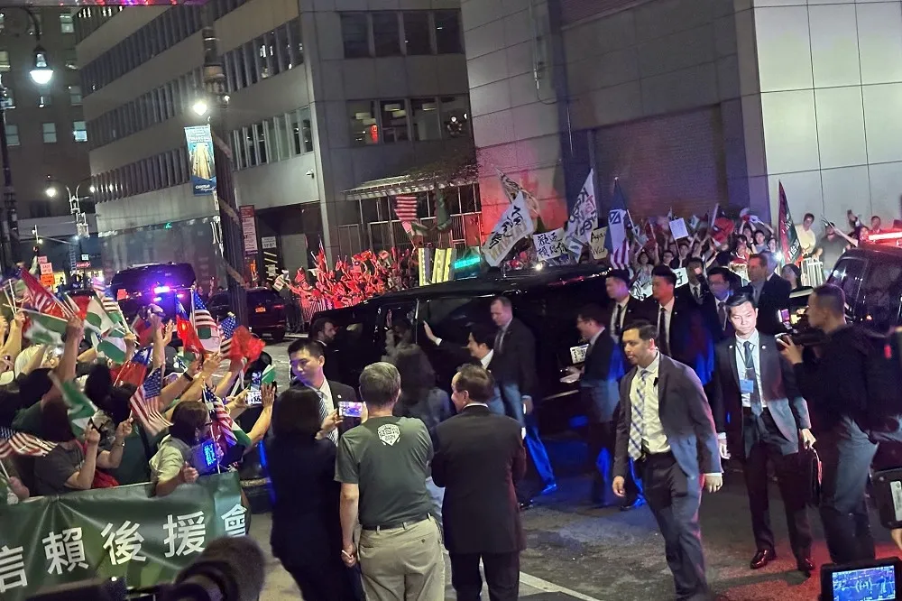 李濠仲專欄：賴清德抵美首日　台僑歸隊　紅僑戰術迴避