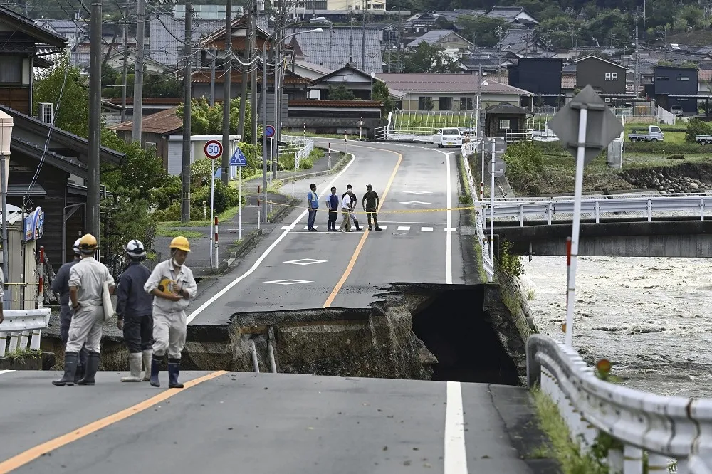 【有片】颱風蘭恩襲日逾40傷　鳥取市逾千居民聯外交通中斷