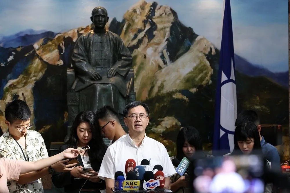 南投副議長公開嗆侯友宜選上總統一輩子吃素　考紀會辯：事後仍唯一支持侯