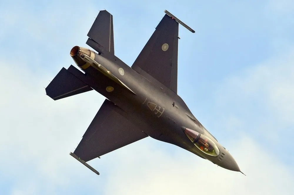幻象2000 VS F-16──氣動外型設計對飛行性能的影響　