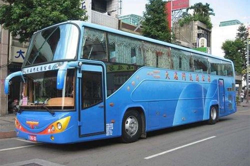 【開學恐嘸車】全台多校「鬧司機荒」　業者盼放寬車齡、駕駛年齡限制