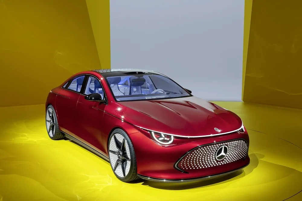 【有片】德國雙B豪車搶攻電動車市場　慕尼黑車展推出高續航力車款分庭抗禮