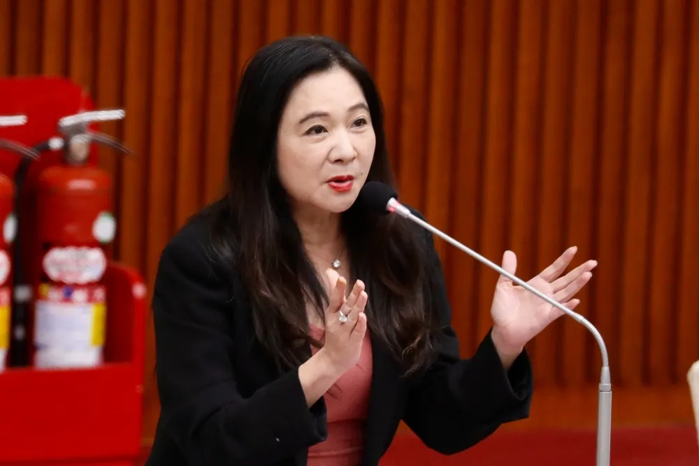 國民黨中常會傳將提名鍾小平　應曉薇突「報備參選」中正萬華區立委