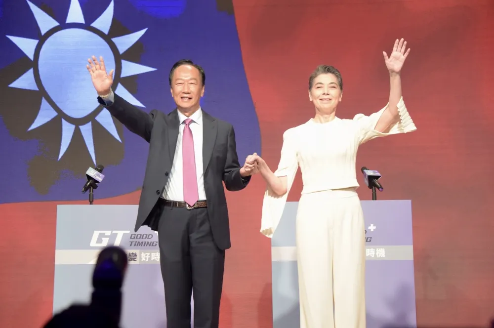 【快訊】郭台銘副手確定　《人選之人》女星賴佩霞成搭檔