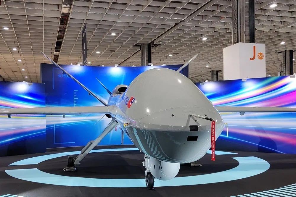 無人機有明顯優勢　但距離F-16還很遠