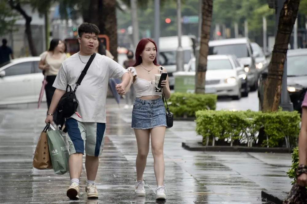 周末熱帶系統恐生成　氣象專家曝中秋颱風擾台機率