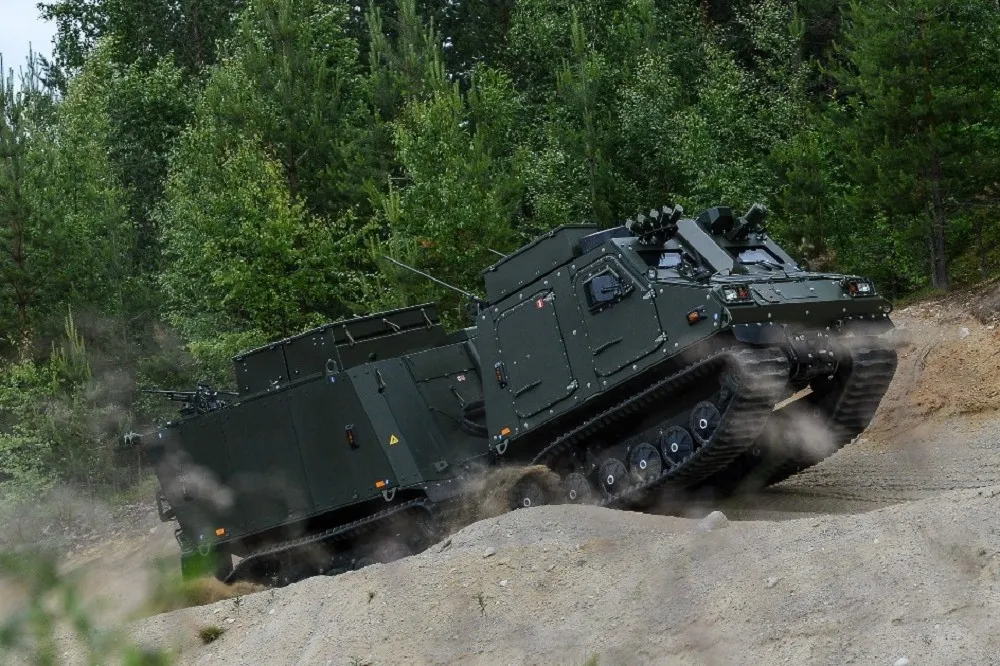 貝宜系統針對印度軍方需求　推出BvS10 「Sidhu」改良型裝甲全地形載具