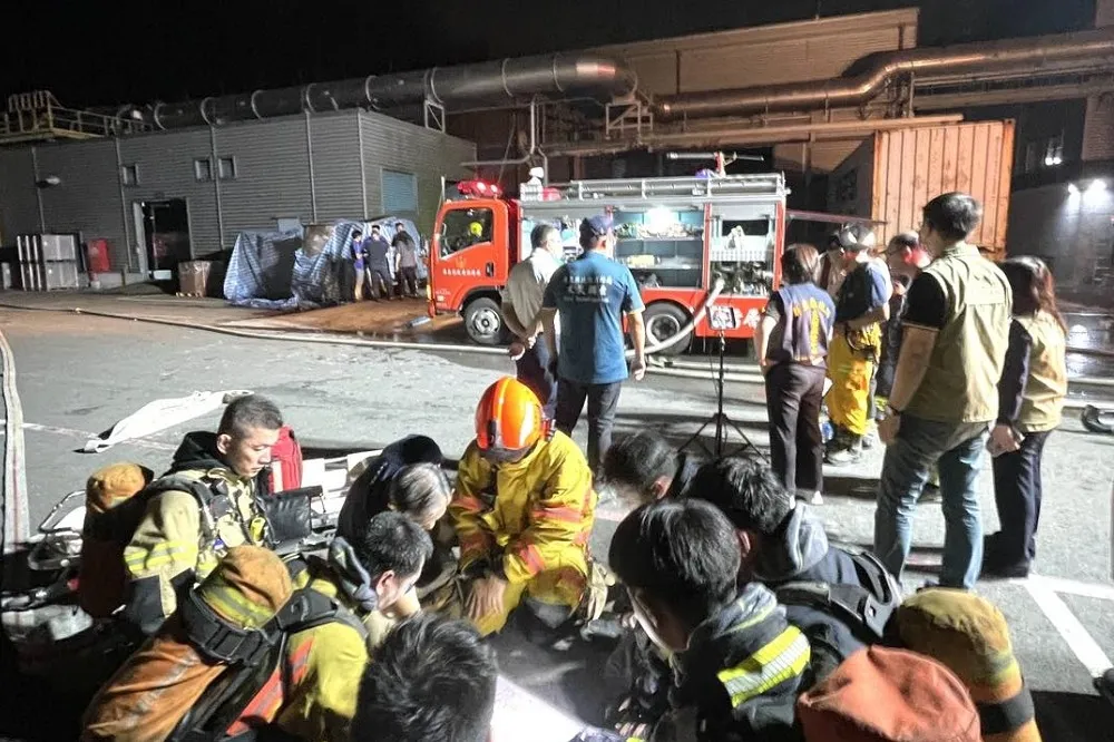 屏東高爾球具公司氣爆釀死傷　前進國小明天停課