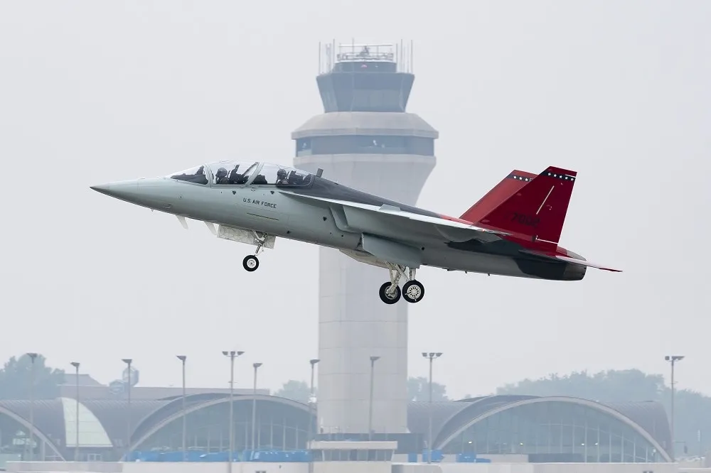 【有片】美空軍接收首架T-7高教機　展開量產前測試