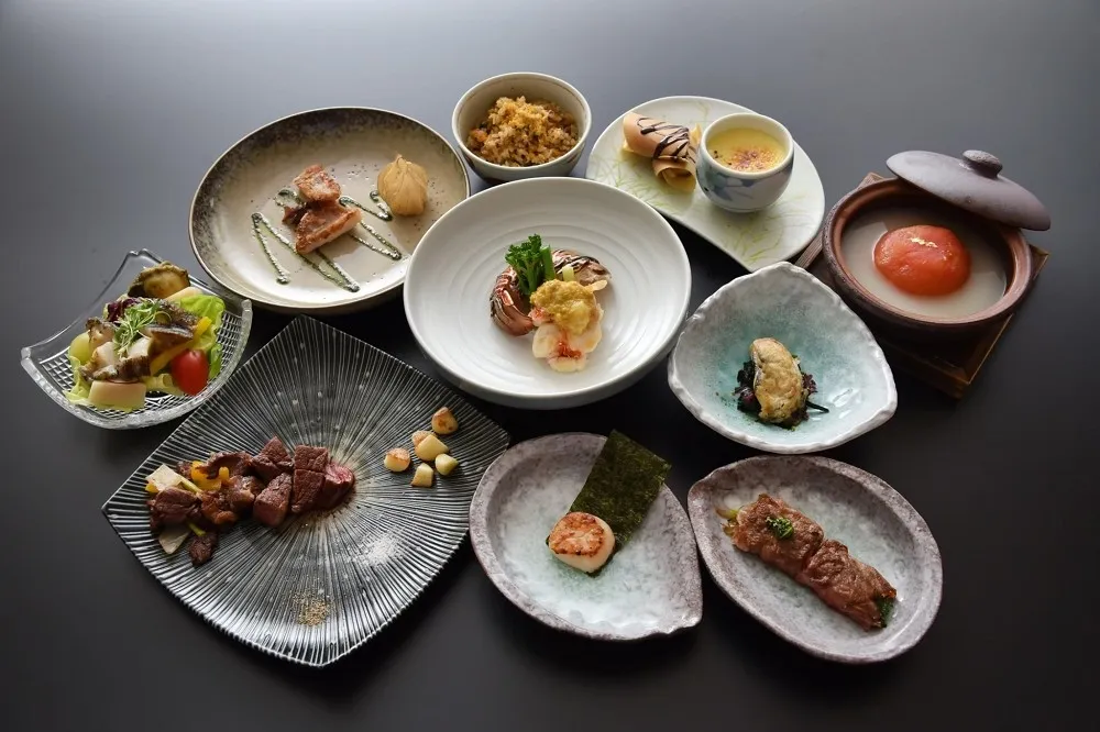 【完整菜單片】大倉久和「山里」日本料理鐵板燒主廚新上任！一次嚐遍大分和牛、喜知次等多種山珍海味