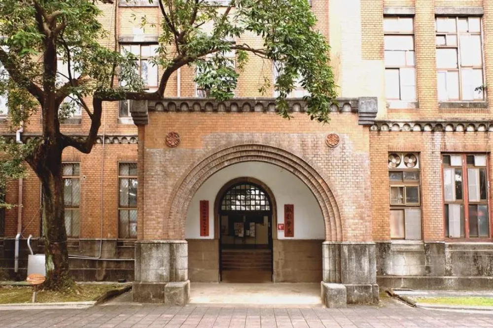 百年台大1號館列「市定古蹟」　擁日治時期建築特色