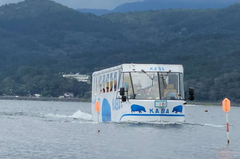 「鴨子船」上山下海超吸睛　串連基隆港市旅遊觀光