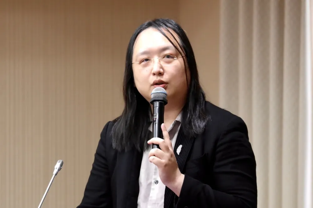 第3輪媒體議價仍無共識　唐鳳：10月Meta將提方案