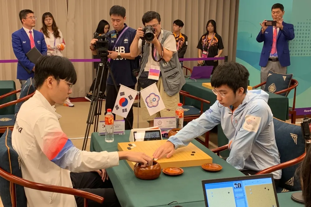 【杭州亞運】許皓鋐擊敗地主中國　奪下台灣圍棋首金
