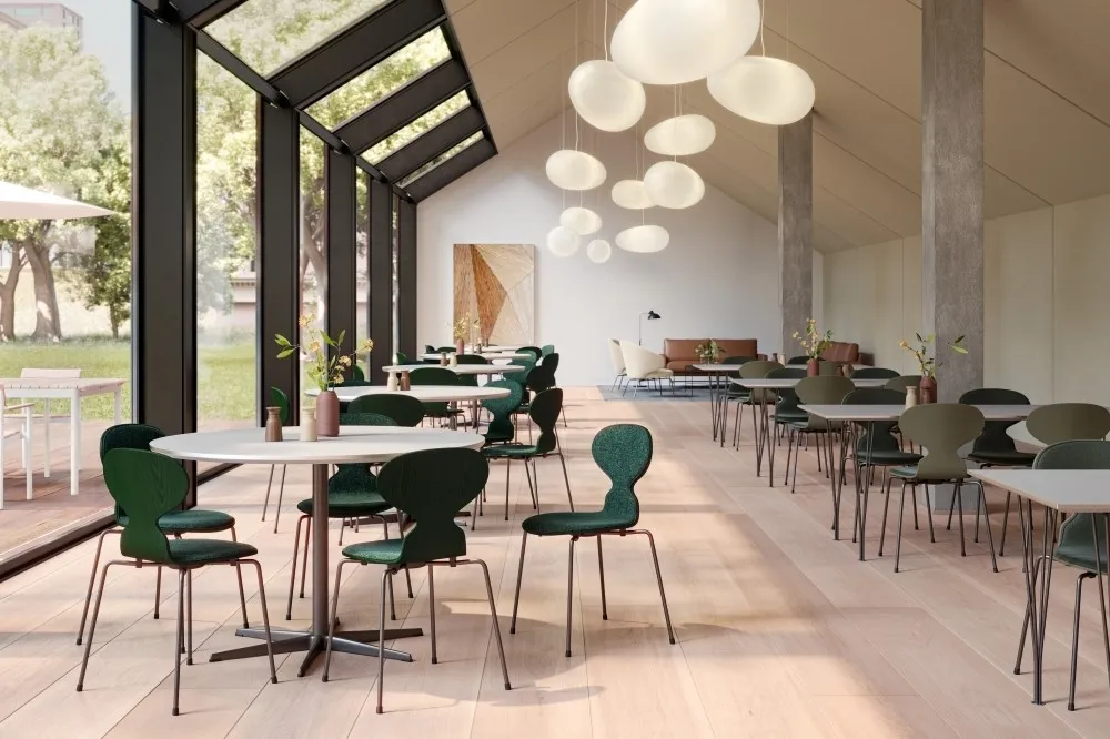 經典再創新！丹麥國寶品牌 Fritz Hansen 進駐台南與高雄　台北店 10 月引進「螞蟻椅」升級版