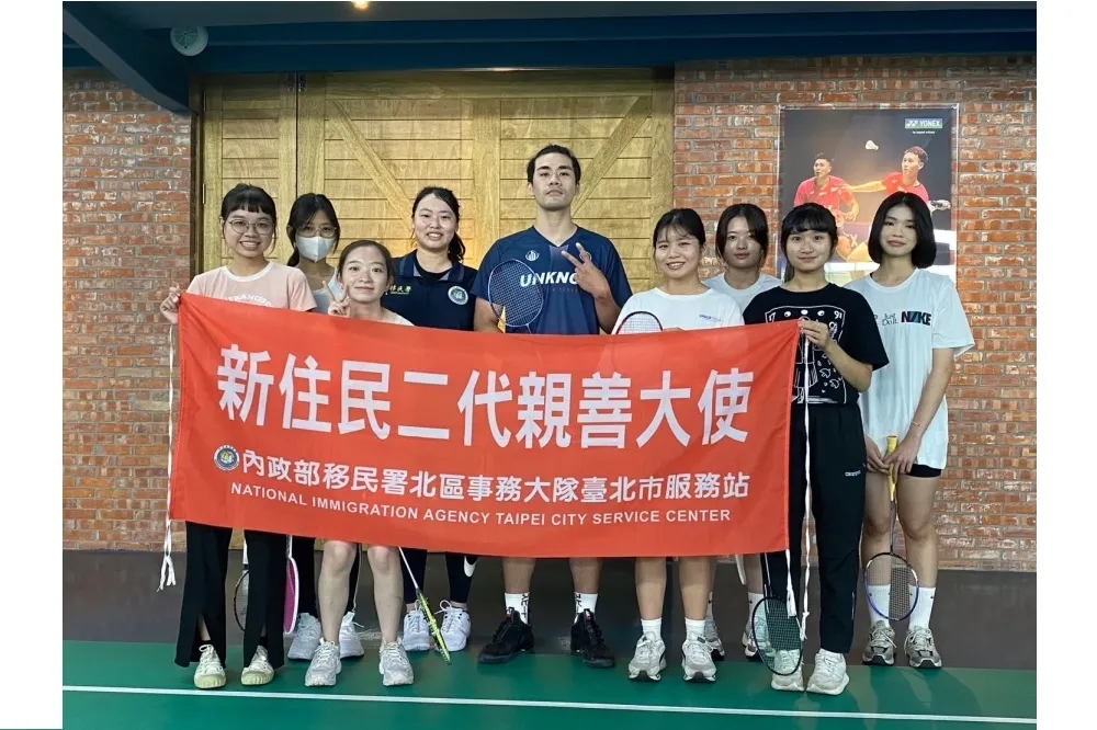 新二代親善大使能文能武　體驗羽球新國力