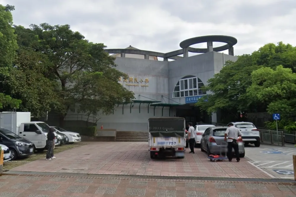 基隆深美國小20童疑食物中毒教育處長丟官　議員曝出包2校同一業者供餐