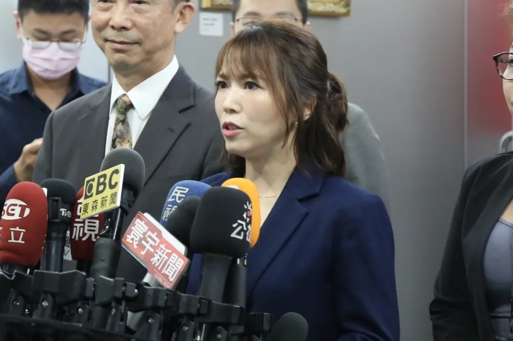 談藍白合民主初選　柯競辦陳智菡回擊金溥聰「明眼人就不說暗話」