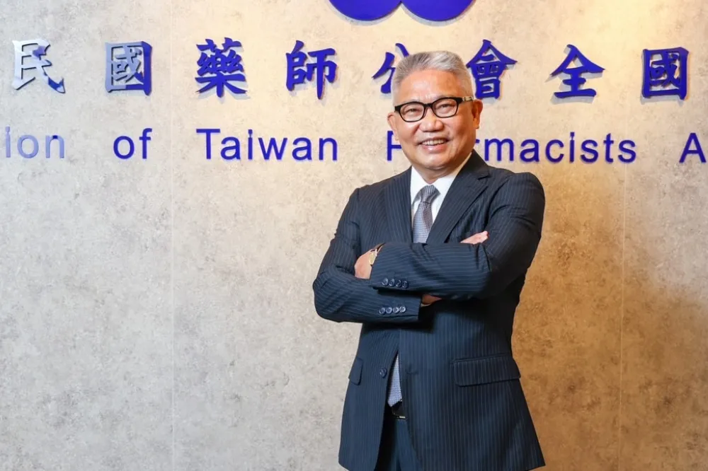 以專業撐健康台灣　藥界推公會理事長黃金舜列綠不分區安全名單