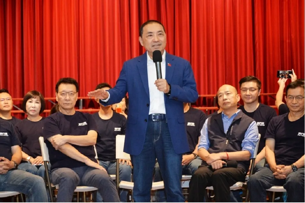 陳嘉宏專欄：趁你病，要你命──柯文哲對「藍白合」的盤算