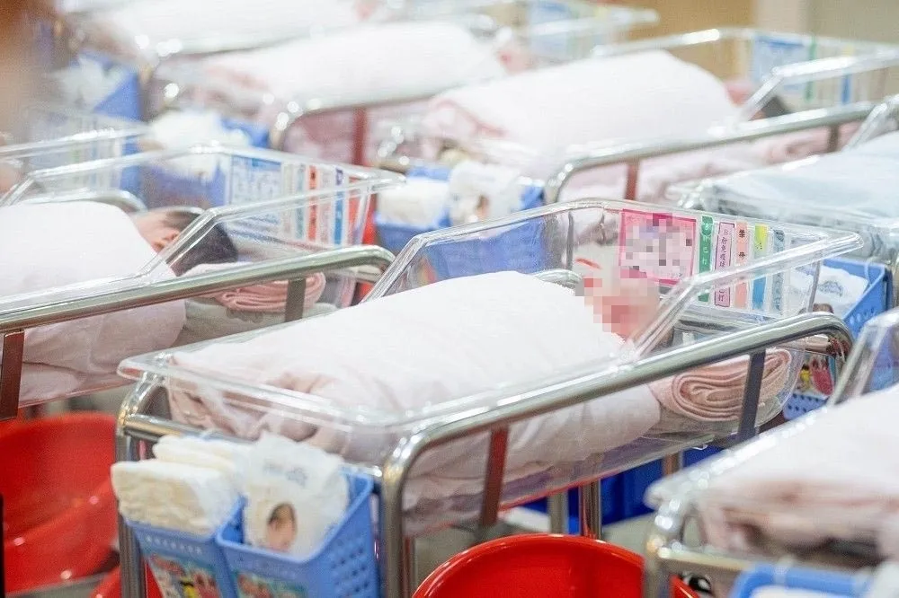 少子化凸顯照顧危機　11月起新生兒全面納入幼兒專責醫師制度