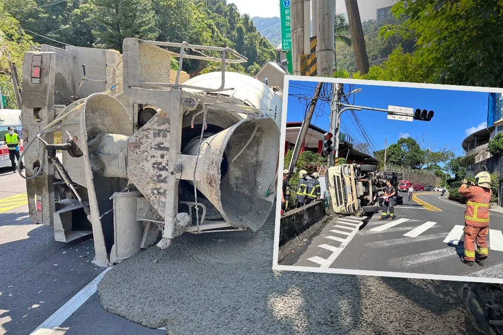 【快訊】新北市水泥預拌車翻覆路中　駕駛命危、1行人遭波及