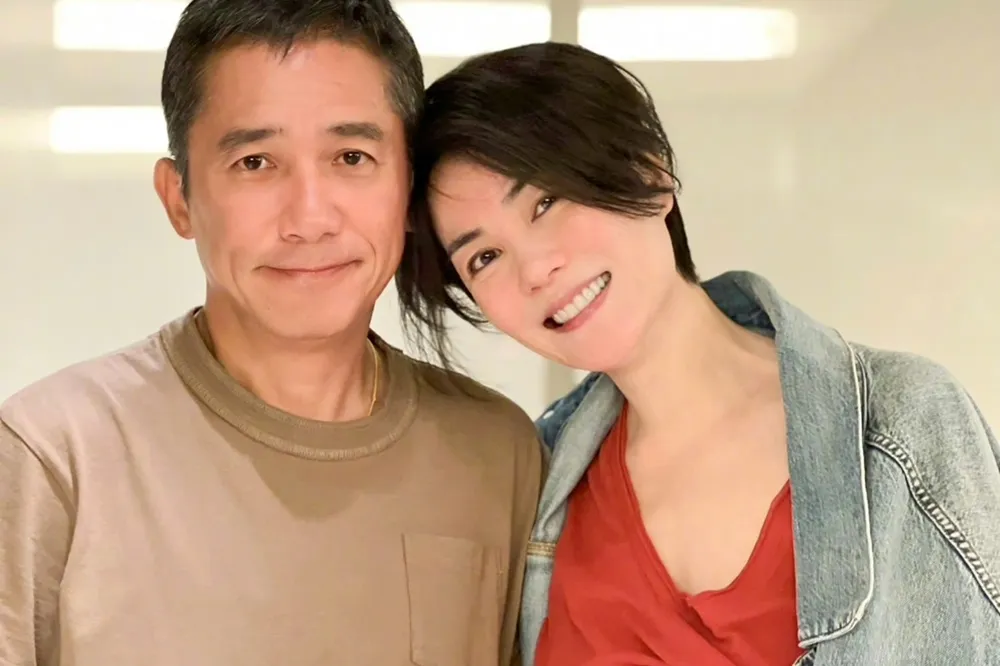 王菲、梁朝偉世紀合體　54歲的她皮膚透白超凍齡