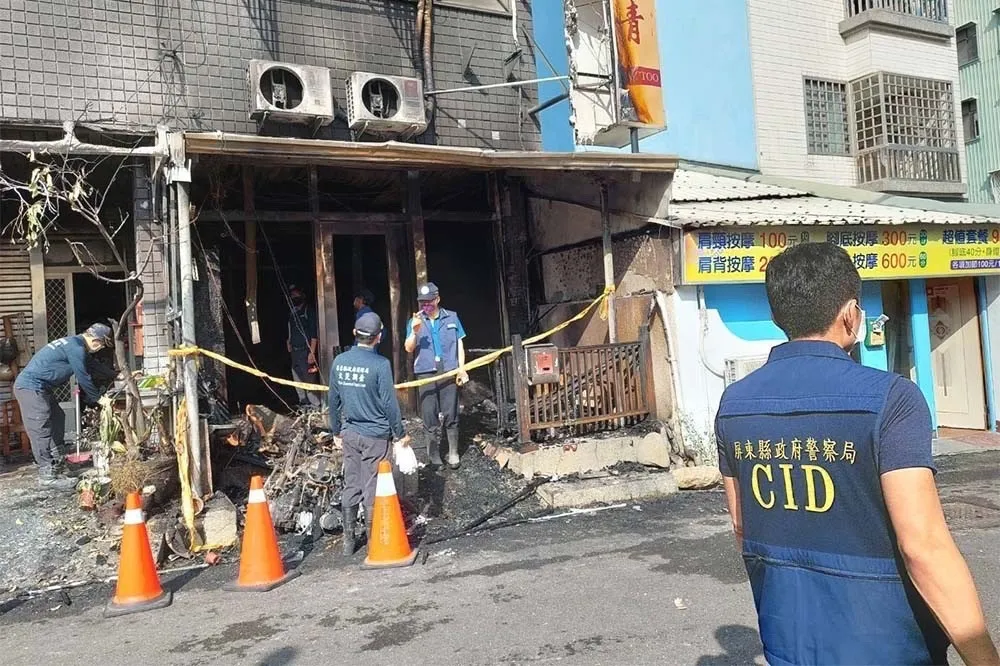 屏東刺青店傳火警！老闆夫妻1死1重傷　19歲男客涉潑汽油縱火