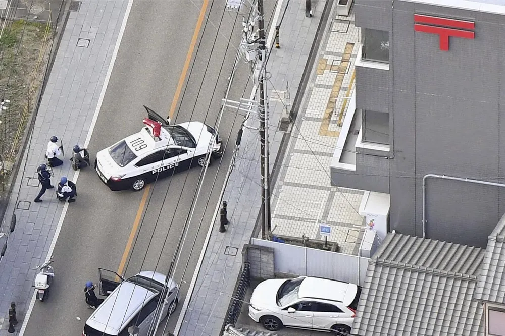 【有片】日本埼玉縣醫院驚傳槍擊2人受傷　槍手釋放1名人質仍與警對峙