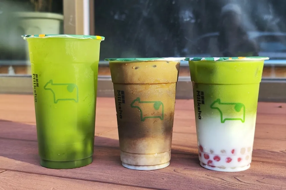抹茶＋雙色小圓仔！迷客夏冬季限定手搖飲「抹茶、焙茶」系列登場　去不了日本就來喝一杯