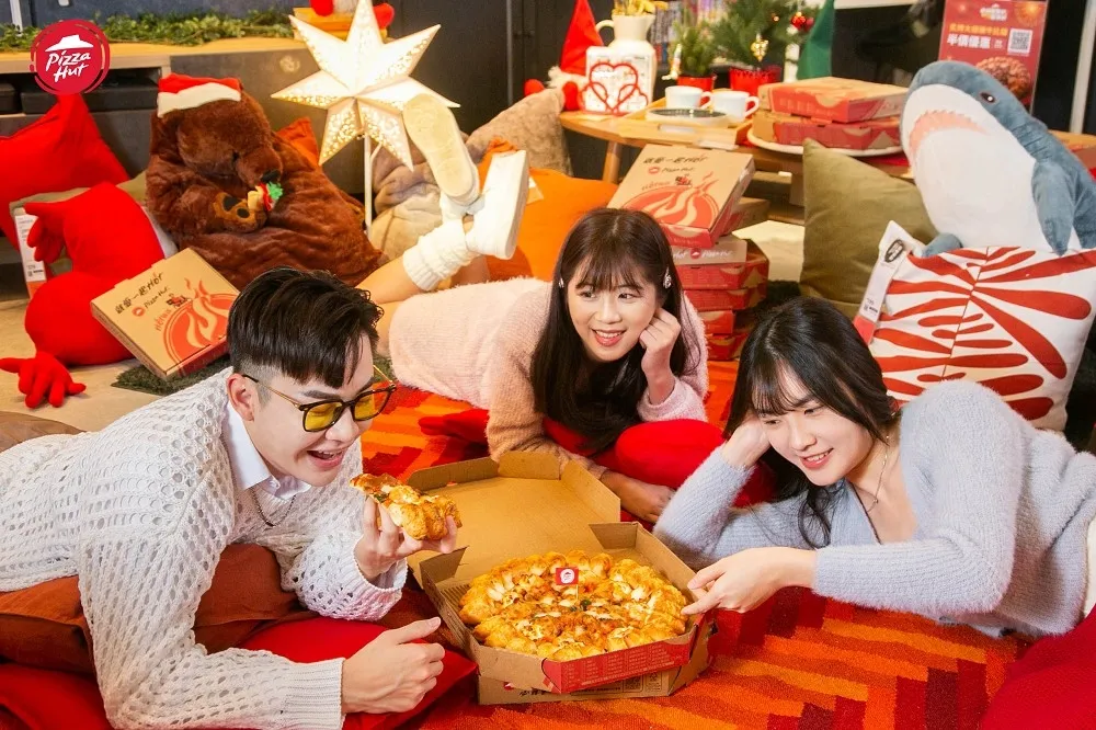 【有片】必勝客 X IKEA 聯手打造「慵懶奢華居家派對」　抽一年份披薩免費吃、新品披薩只要半價