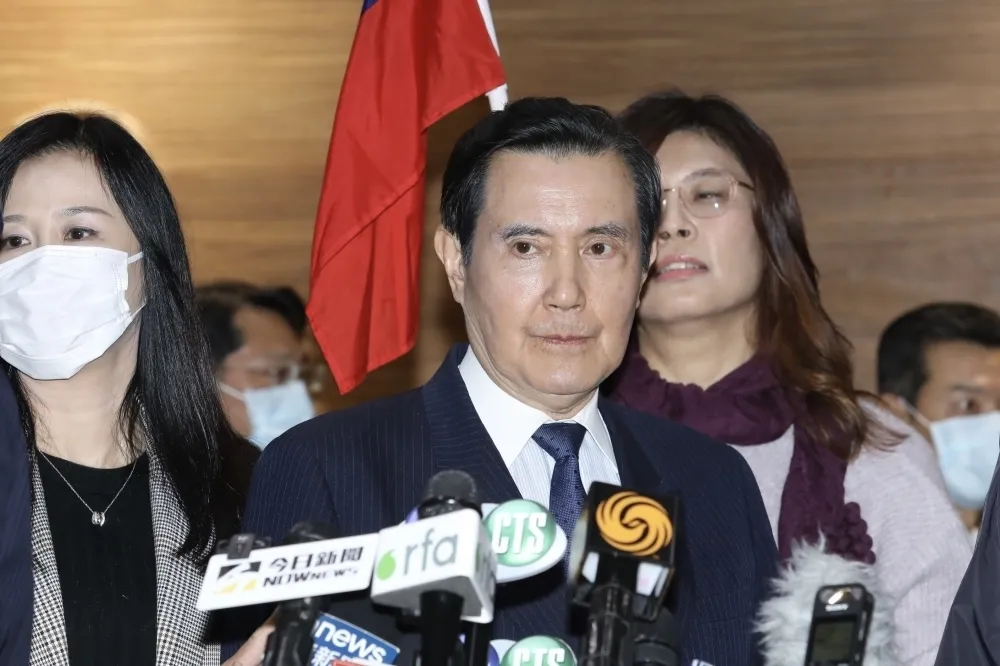 【快訊】馬英九表態支持全民調　決定「侯柯配」或「柯侯配」藍白合人選