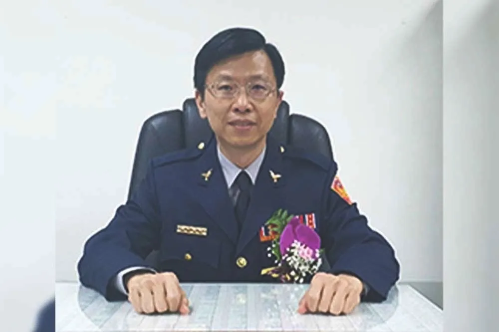 內埔分局長開公務車赴南投會密友　警局火速記1大過再拔官