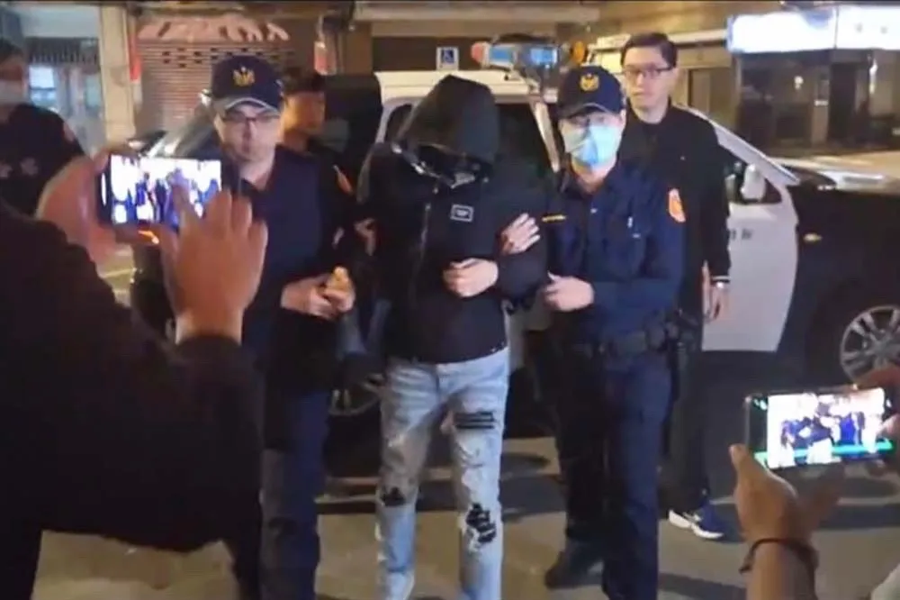 新店深夜傳槍響！不滿女友沒顧好前妻兒女　失控男對空鳴槍洩憤