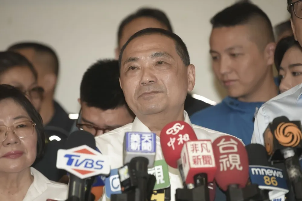 分道揚鑣？柯文哲稱「以總統候選人身分」拚到底　侯友宜隔空回嗆：堅持走自己的路