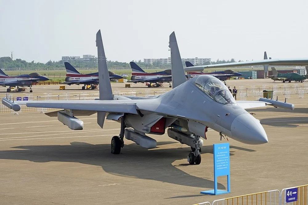 【有片】解放軍J-16D電戰機　可能成為台灣和美國海軍的麻煩