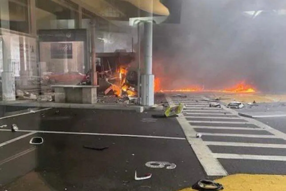【有片】往返美國加拿大彩虹橋車輛爆炸2死1傷　暫時排除恐攻可能