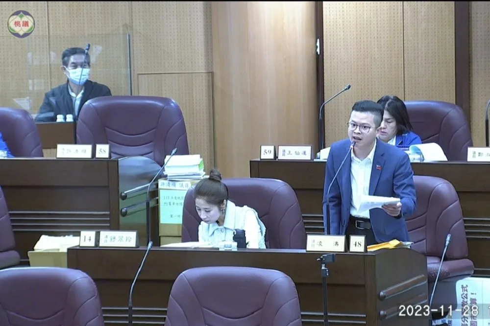 作秀不用功！桃市議會預算審查藍綠角力　凌濤轟：過去8年出現的名詞今年才問