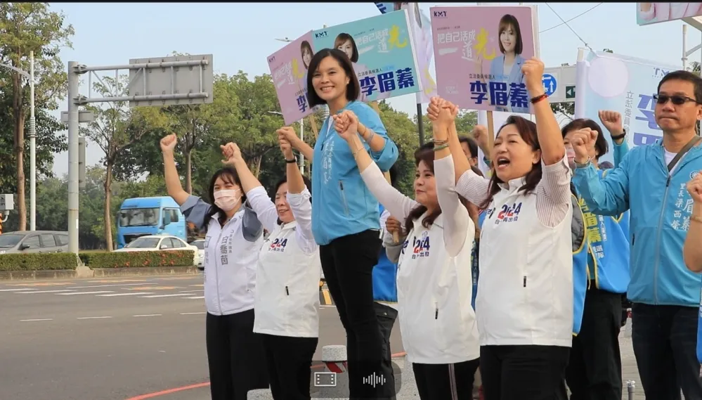 國民黨左楠區議員大團結　齊心站街頭幫李眉蓁拉票