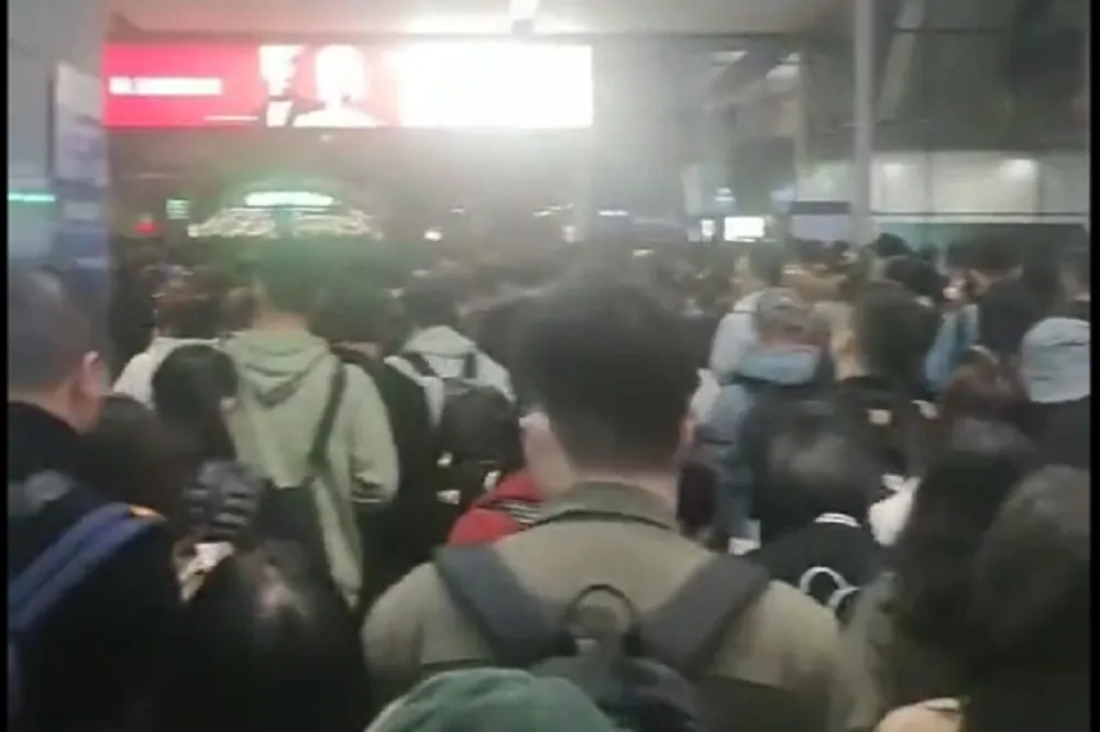 【有片】新三潮衝擊　中國出現提前返鄉過年奇景