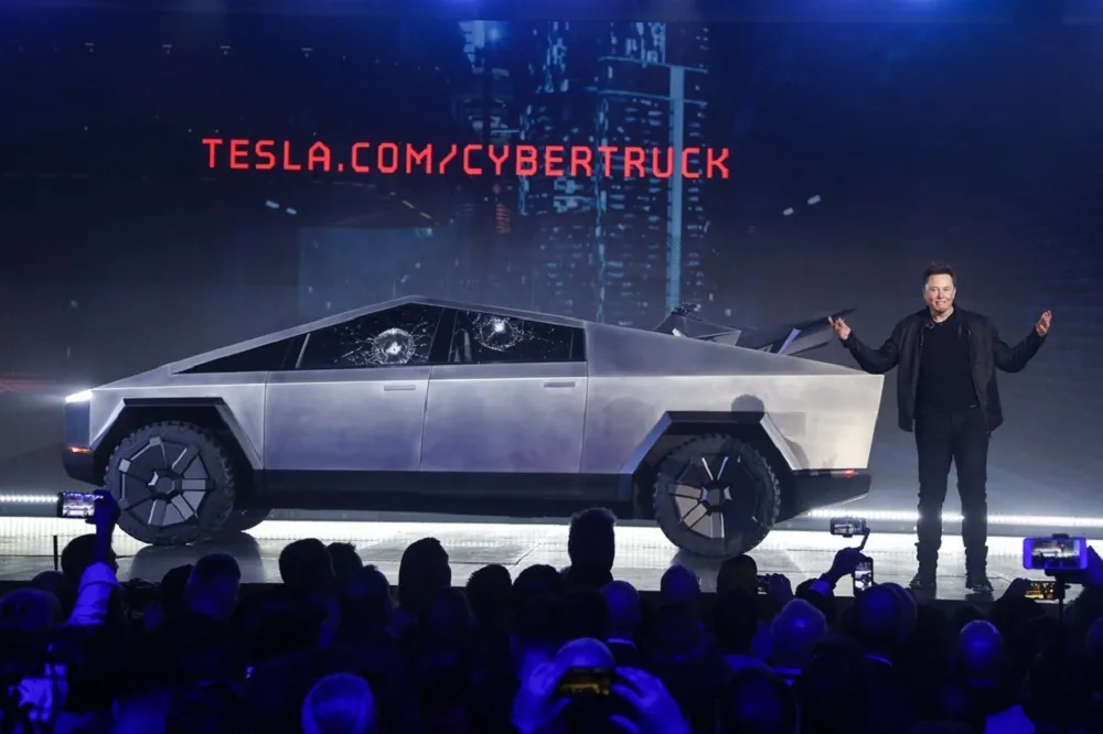 【有片】特斯拉電動皮卡Cyber​​truck正式亮相　定價最低190萬起