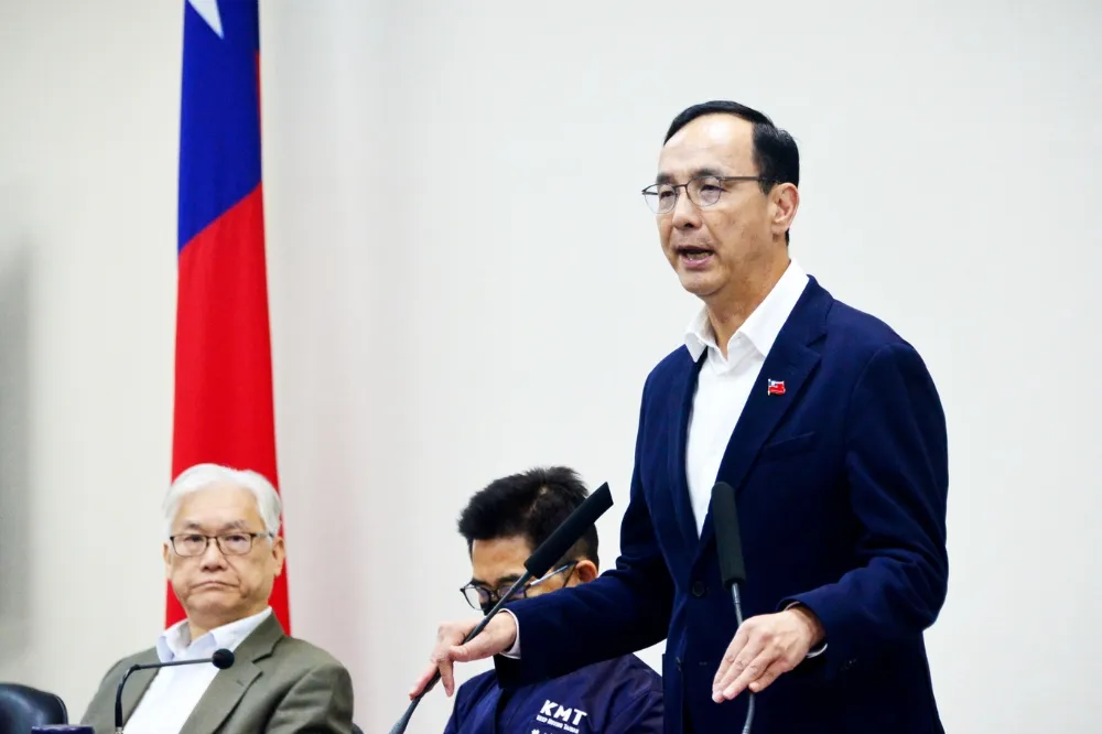 不分區立委提名獲肯定　朱立倫曝內參民調「政黨支持度超越綠白」