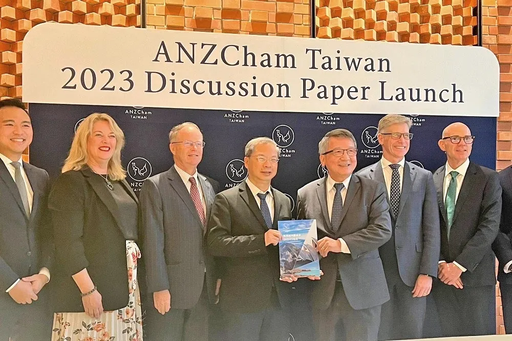 澳紐商會發2023白皮書聚焦能源合作　龔明鑫喊話速簽台澳ECA