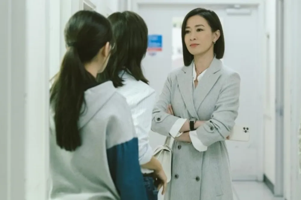 佘詩曼《新聞女王》口碑爆棚　大結局「港劇一哥」驚喜現身暗藏第二季伏筆