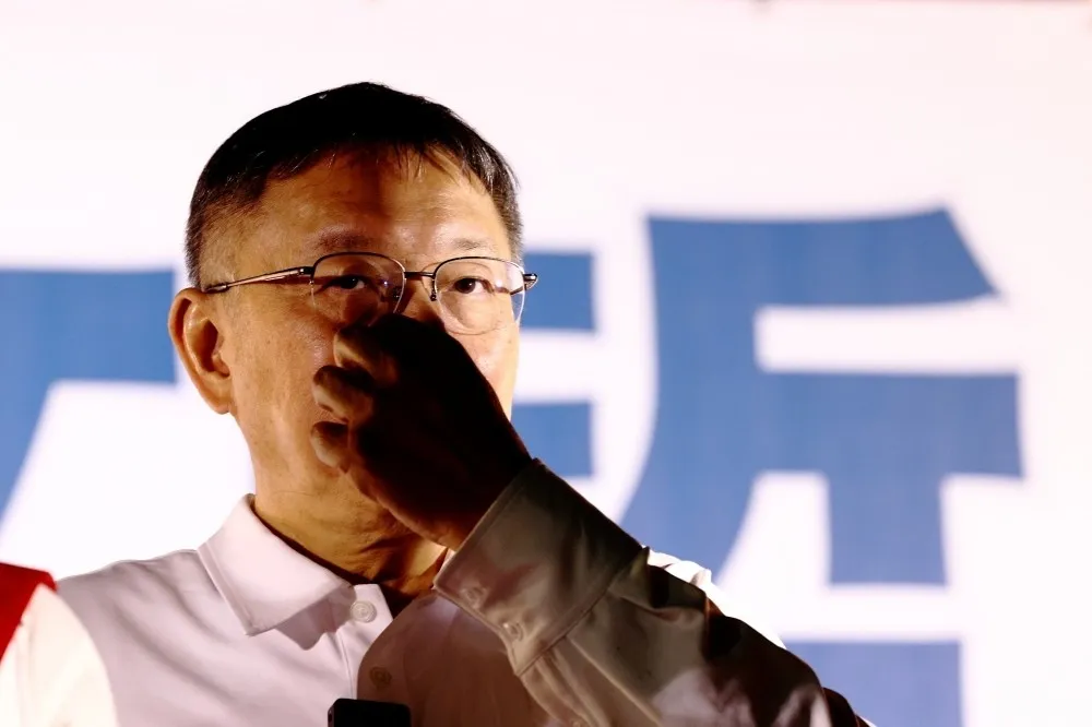 陳嘉宏專欄：別再做無可自拔的「柯黑」──倒數一個月選戰觀察
